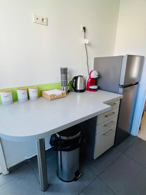 Logement A 10 Minutes A Pied De La Gare Centre Avignon Buitenkant foto